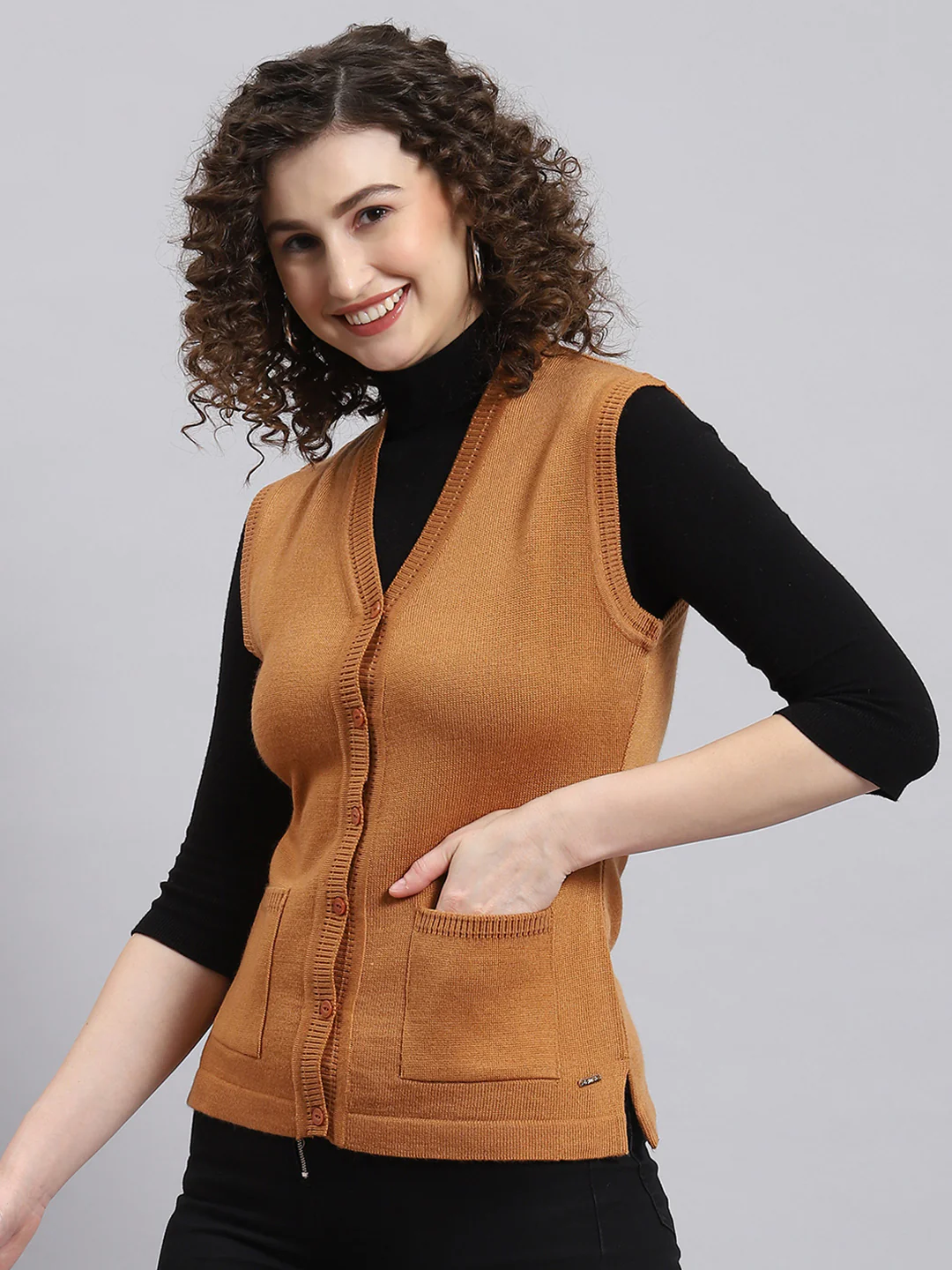 Women Brown Solid V Neck Sleeveless Cardigan - Image 2