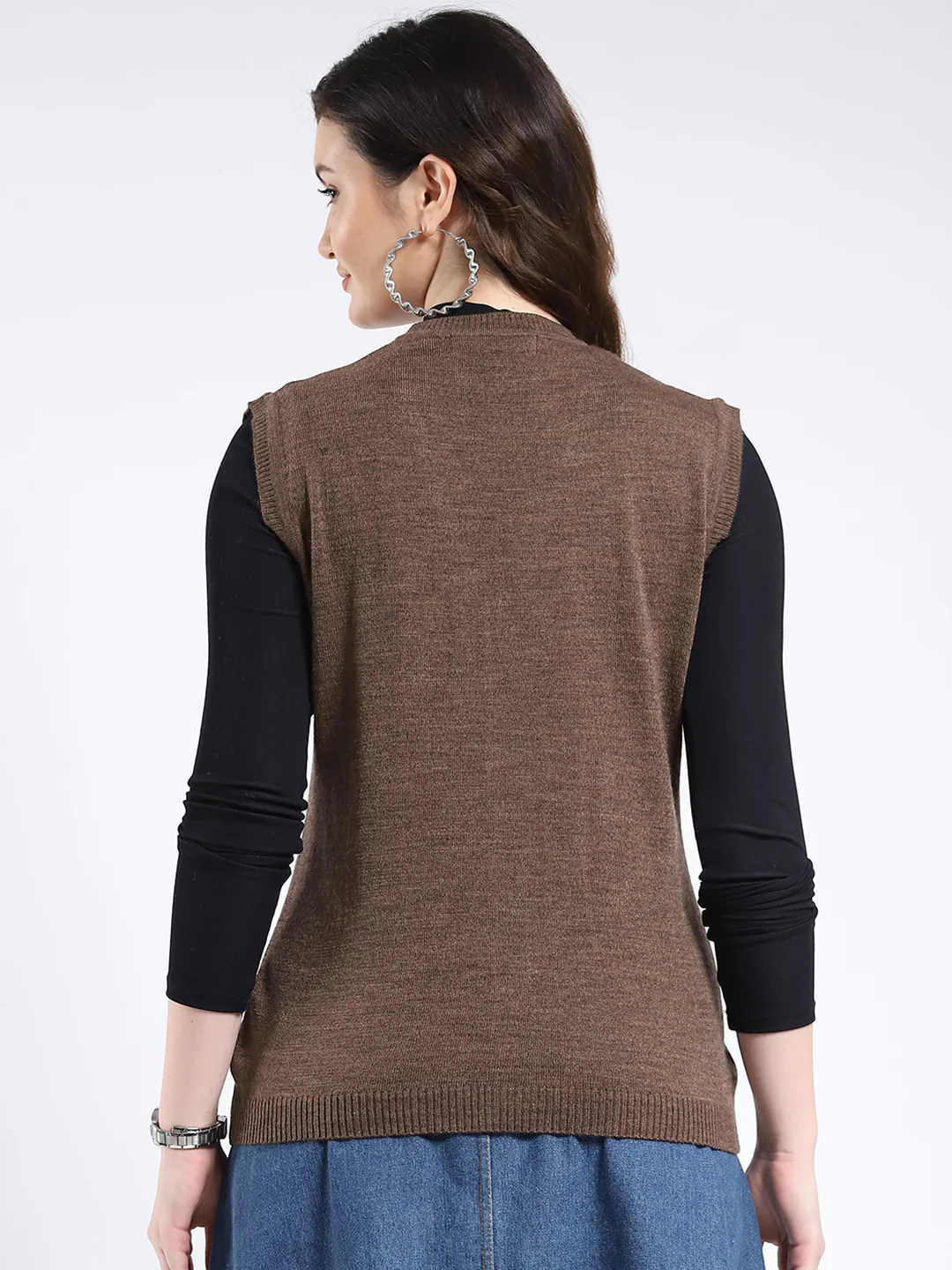 Women Brown Solid V Neck Sleeveless Cardigan - Image 5