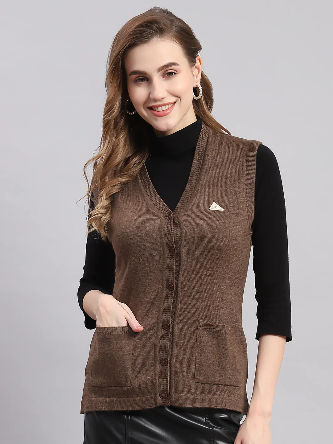 Women Brown Solid V Neck Sleeveless Cardigans - Image 2