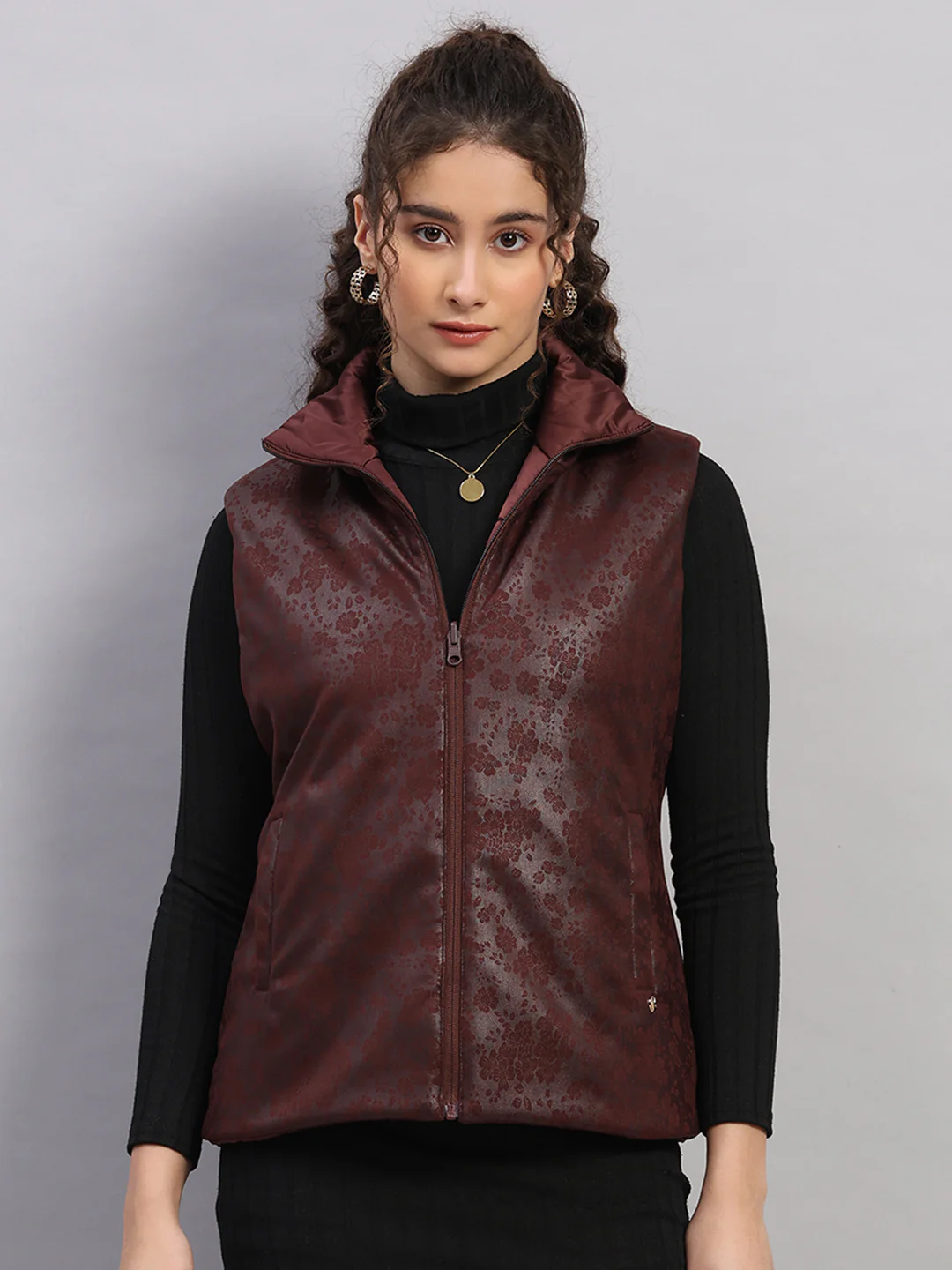 Women Burgundy Solid Collar Sleeveless Jacket - Image 7