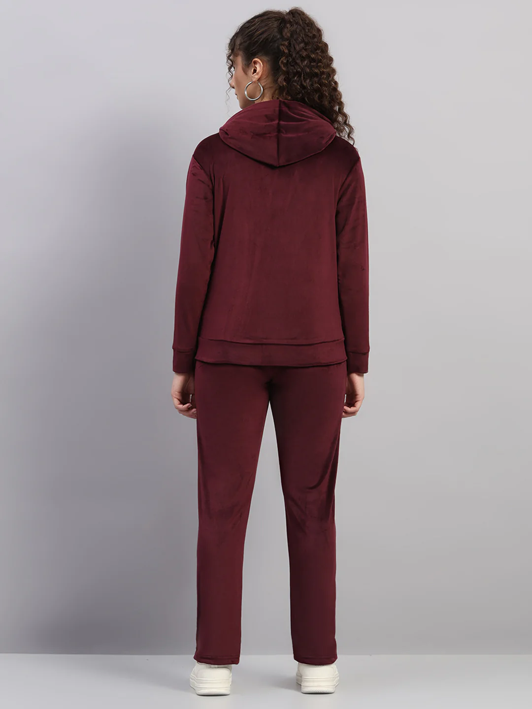 Women Burgundy Solid Hooded Full Sleeve Winter Tracksuit - Image 5