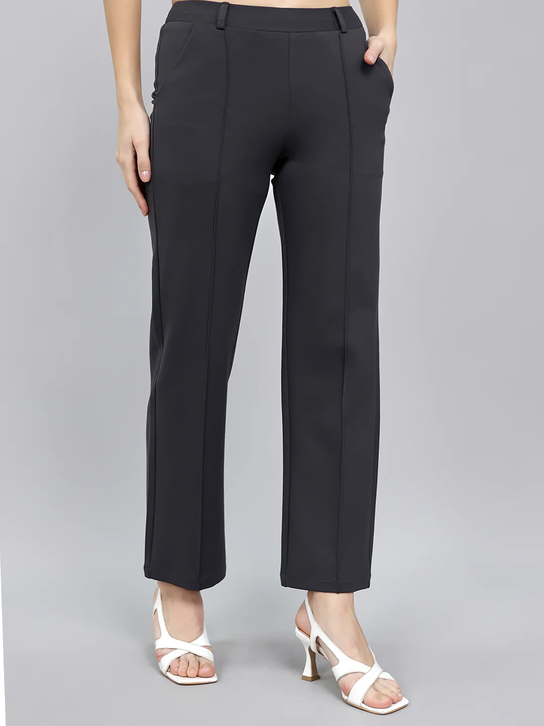 Women Charcoal Solid Regular Fit Jegging - Image 3