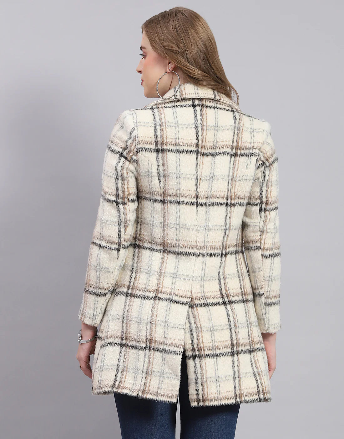 Women Cream Check Lapel Collar Full Sleeve Coat - Image 5