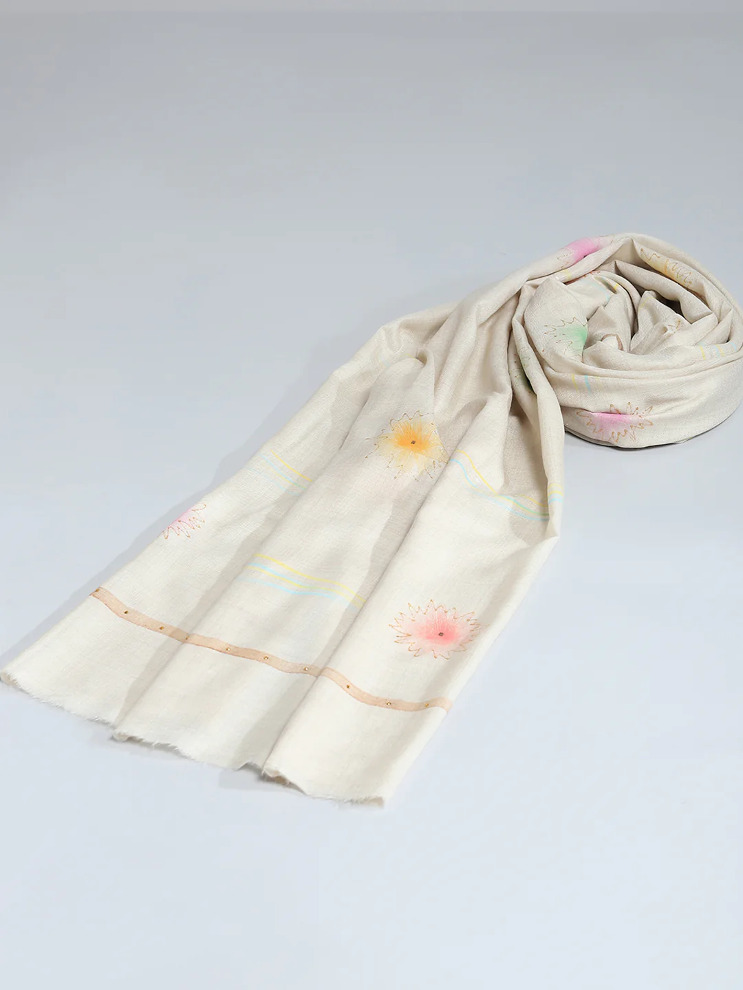 Women Cream Floral Print Shawl - Image 2