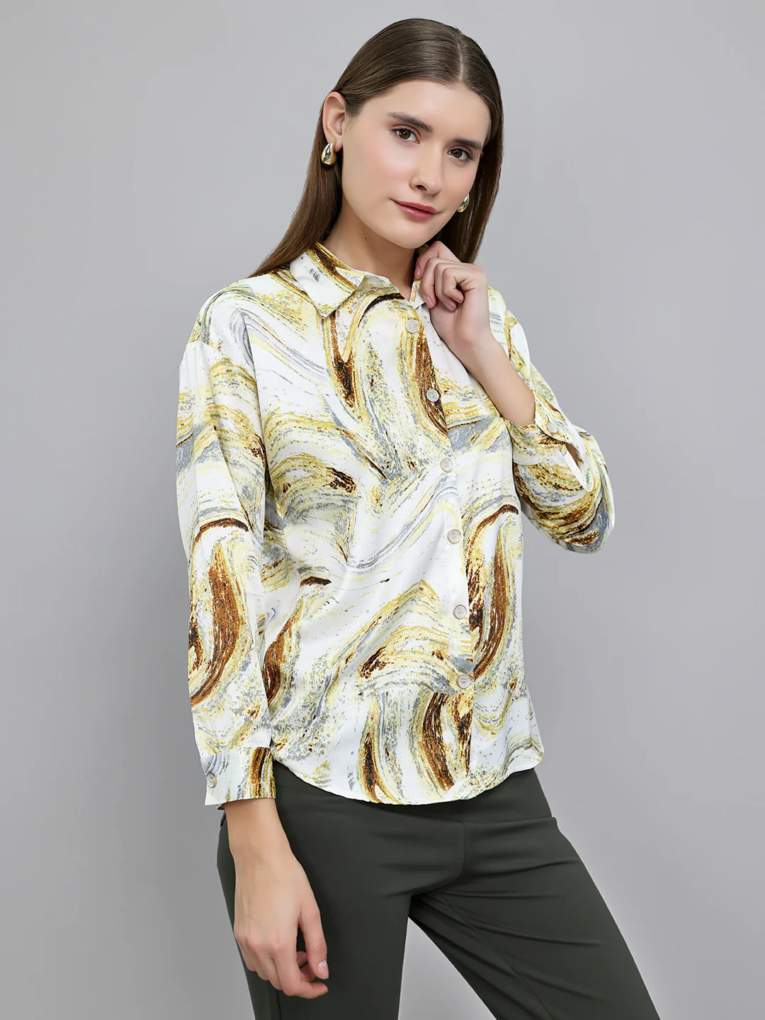 Women Cream Printed Collar Full Sleeve Top - Image 3