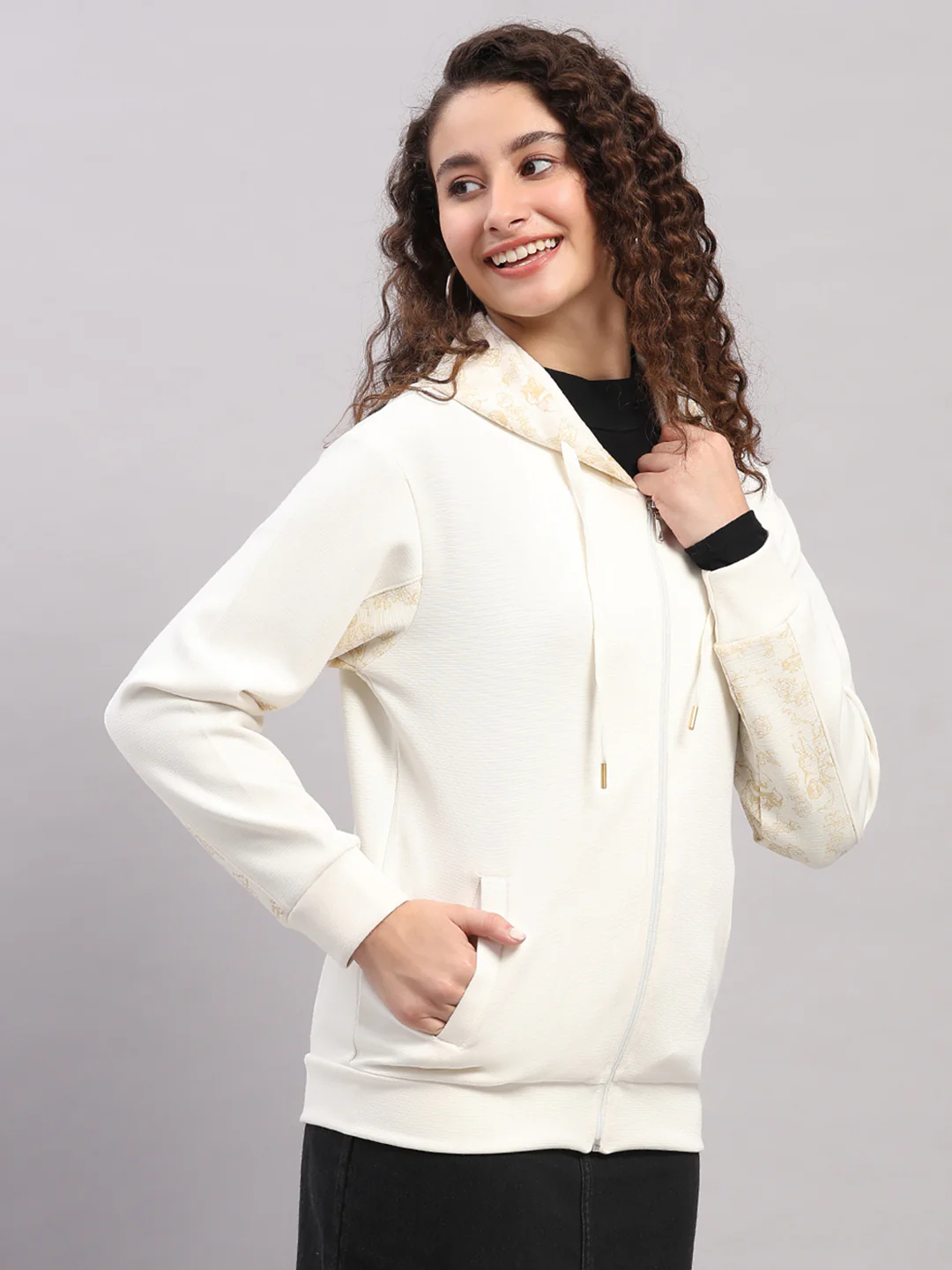 Women Cream Printed Hooded Full Sleeve Sweatshirt - Image 4