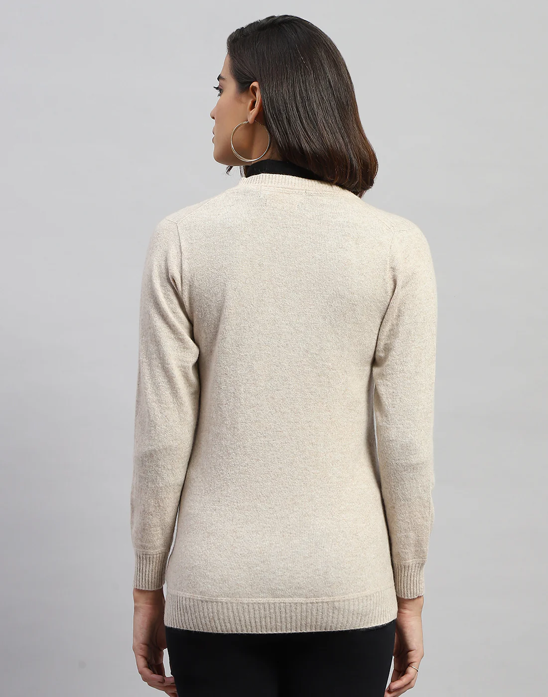 Women Cream Solid V Neck Full Sleeve Cardigan - Image 5