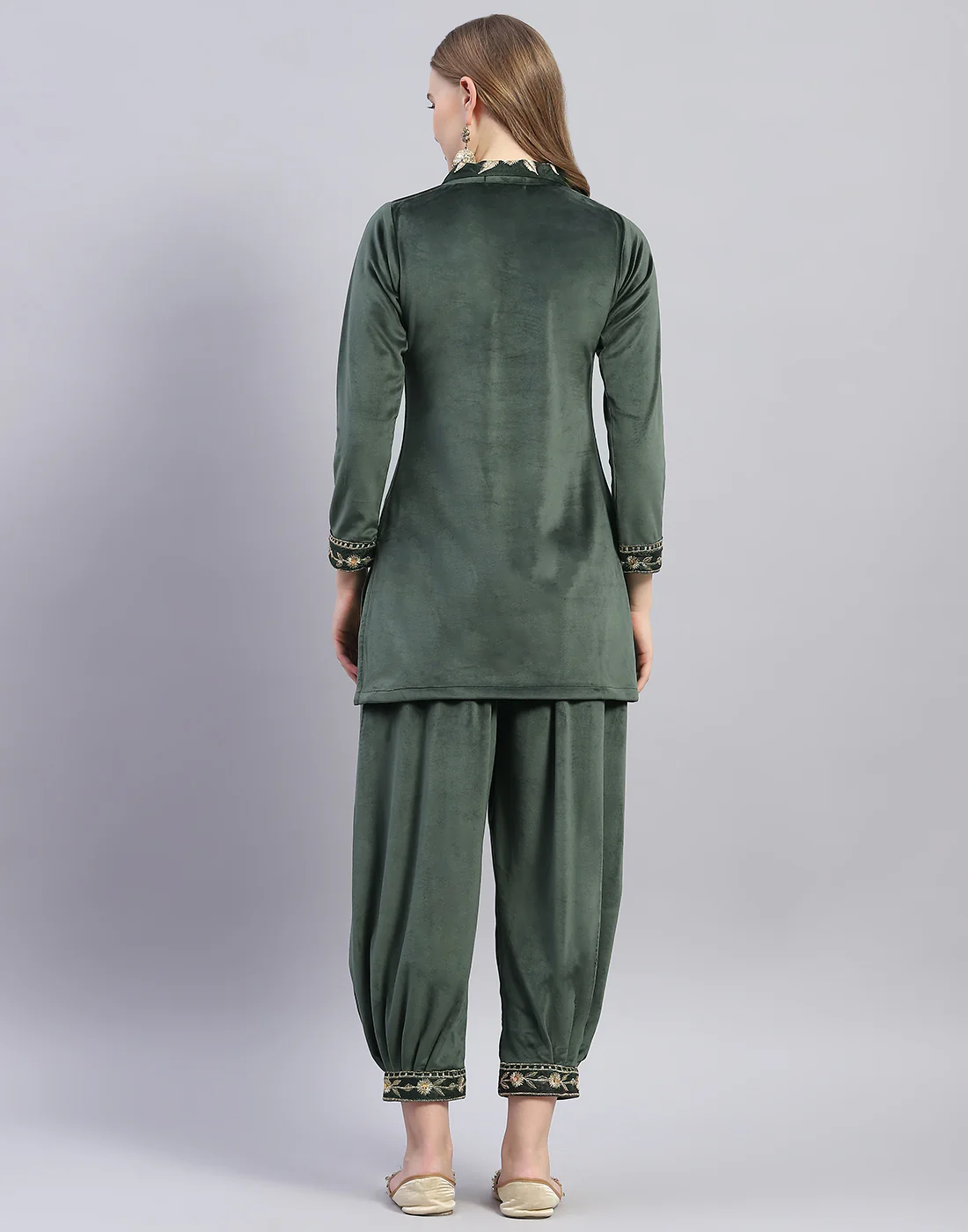 Women Green Embroidered Collar Full Sleeve Cords Set - Image 5