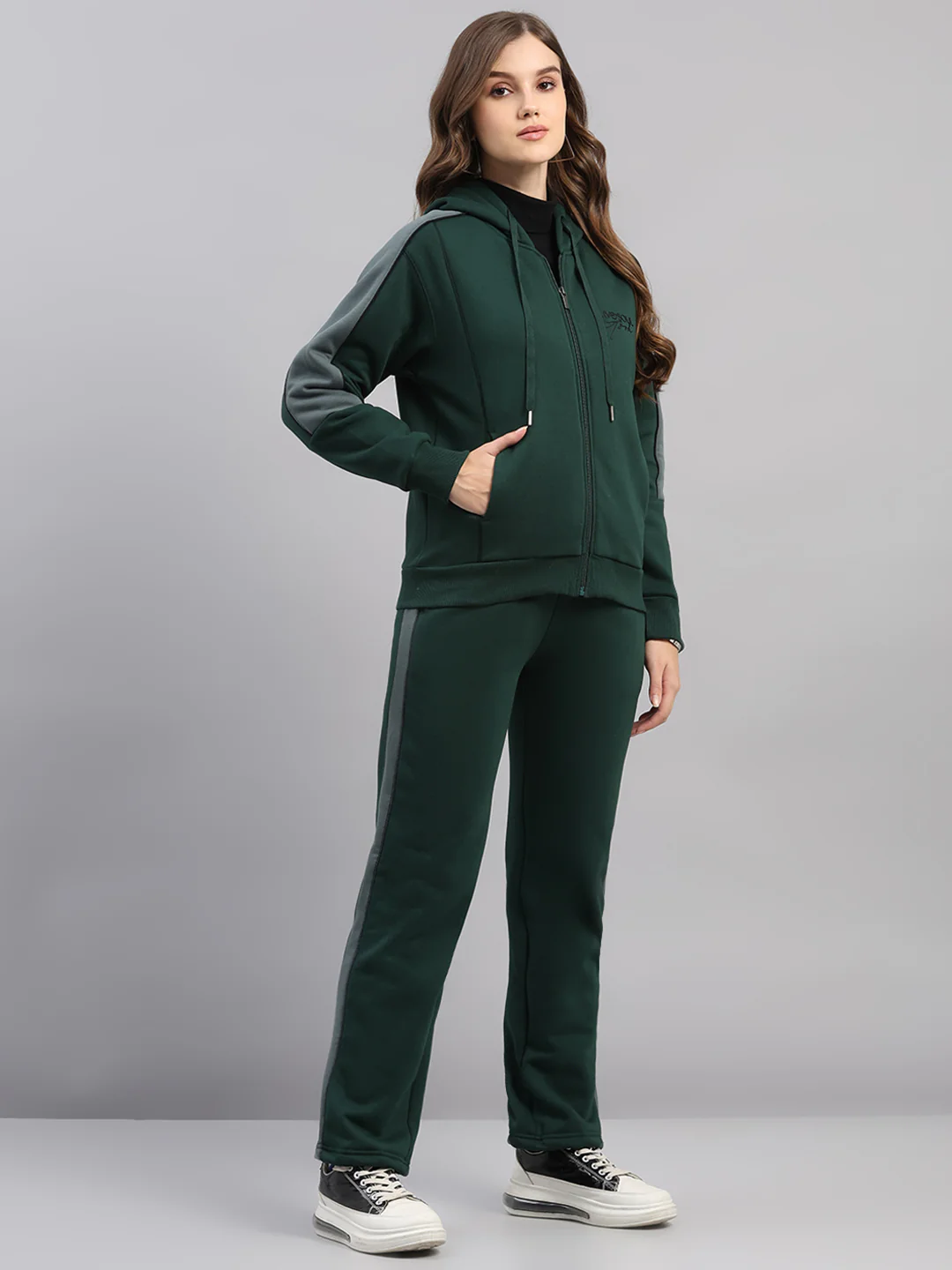 Women Green Printed Hooded Full Sleeve Winter Tracksuit - Image 4