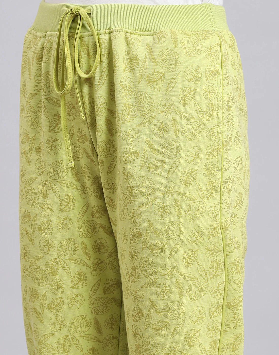 Women Green Printed Regular Fit Winter Lower - Image 6