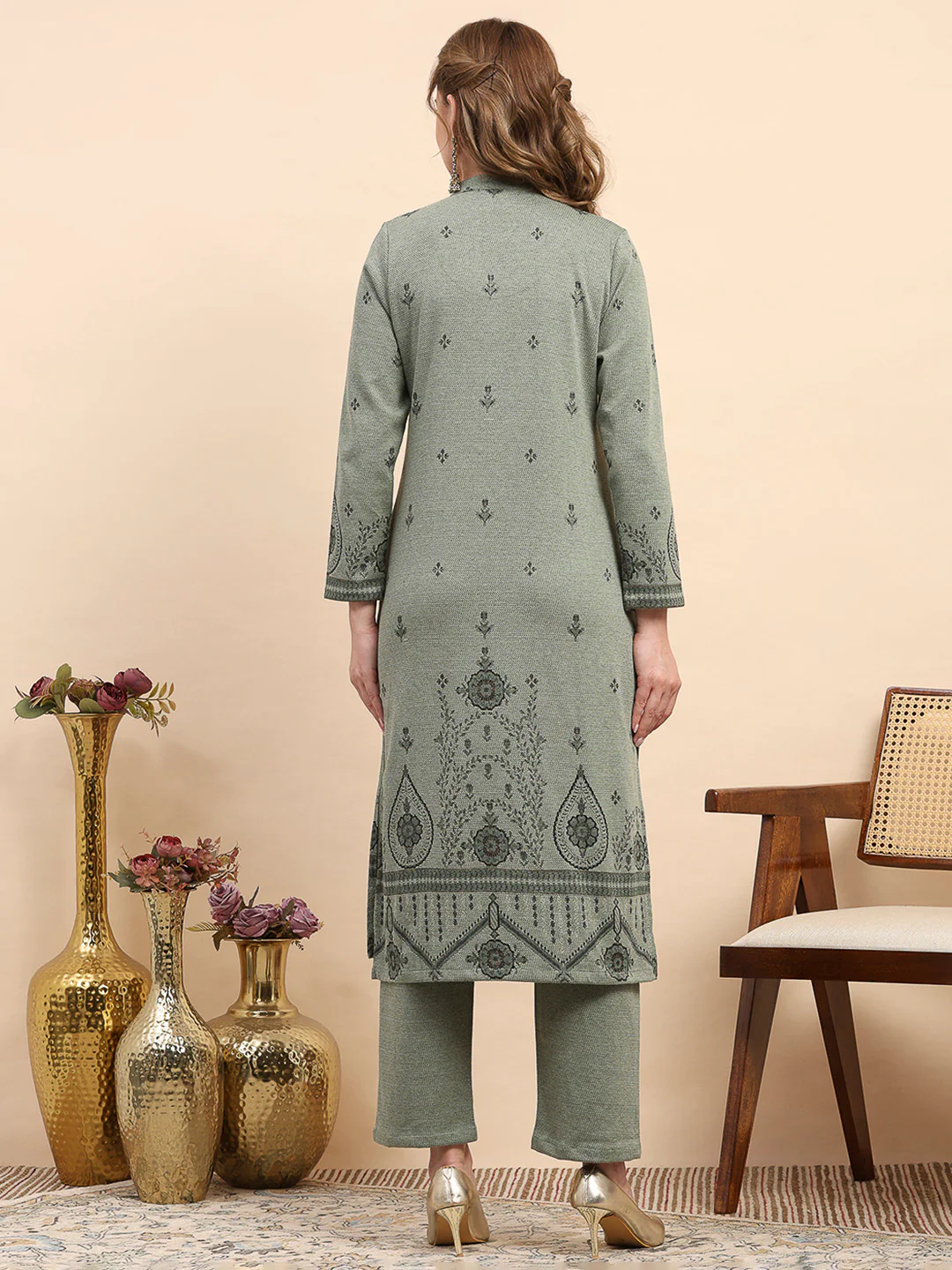 Women Green Printed Round Neck Full Sleeve Kurti Set for Winter - Image 5