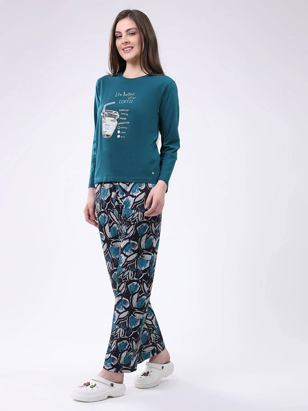 Women Green Printed Round Neck Full Sleeve Lower Set - Image 3