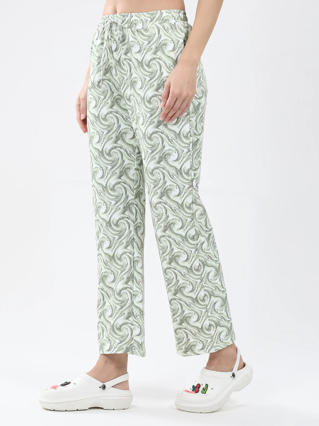 Women Green Printed Round Neck Full Sleeve Lower Set - Image 8
