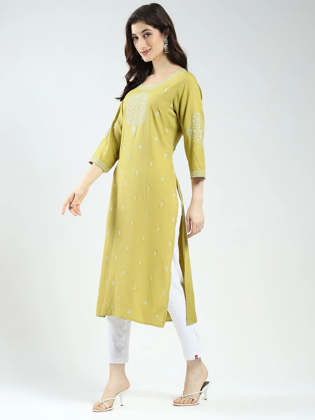 Women Green Self Design Round Neck 3/4th Sleeve Kurti - Image 5