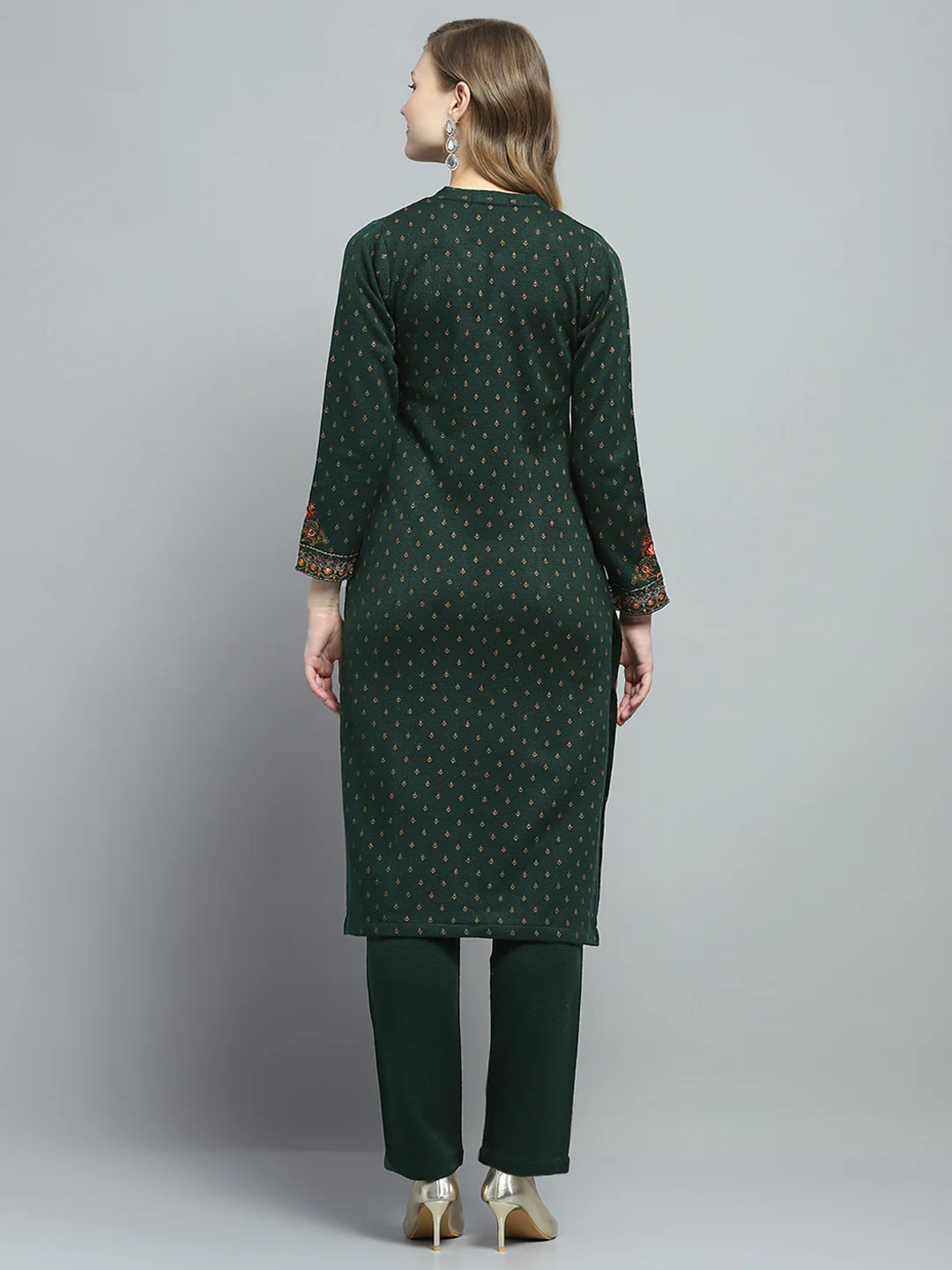 Women Green Self Design Round Neck Full Sleeve Kurti Set for Winter - Image 5