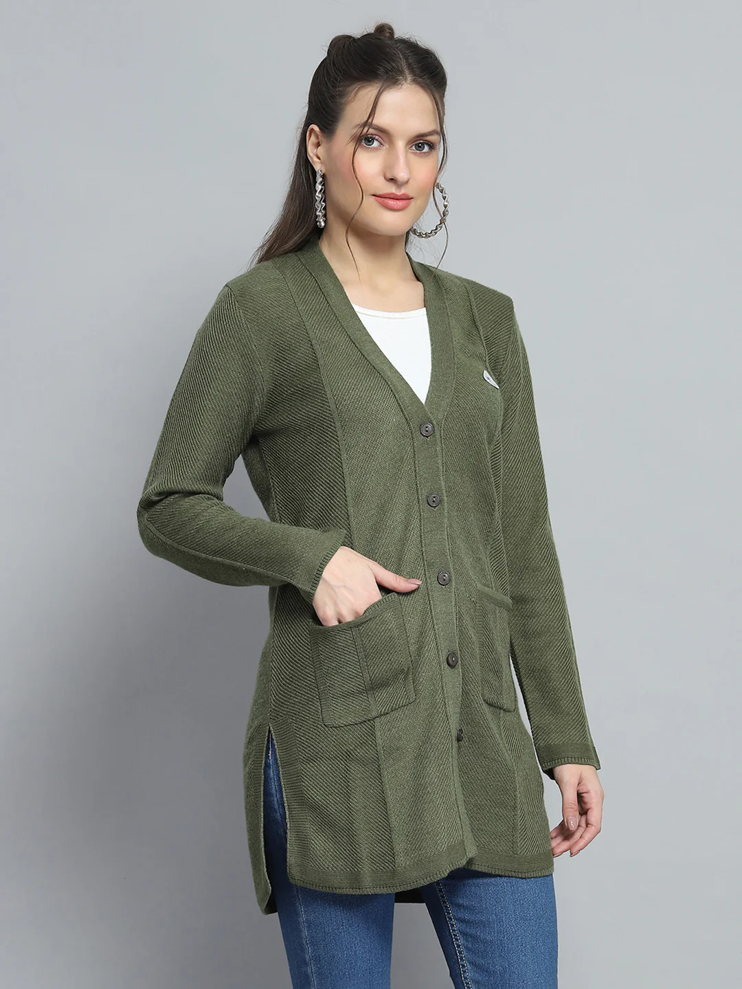 Women Green Self Design V Neck Full Sleeve Cardigan - Image 4