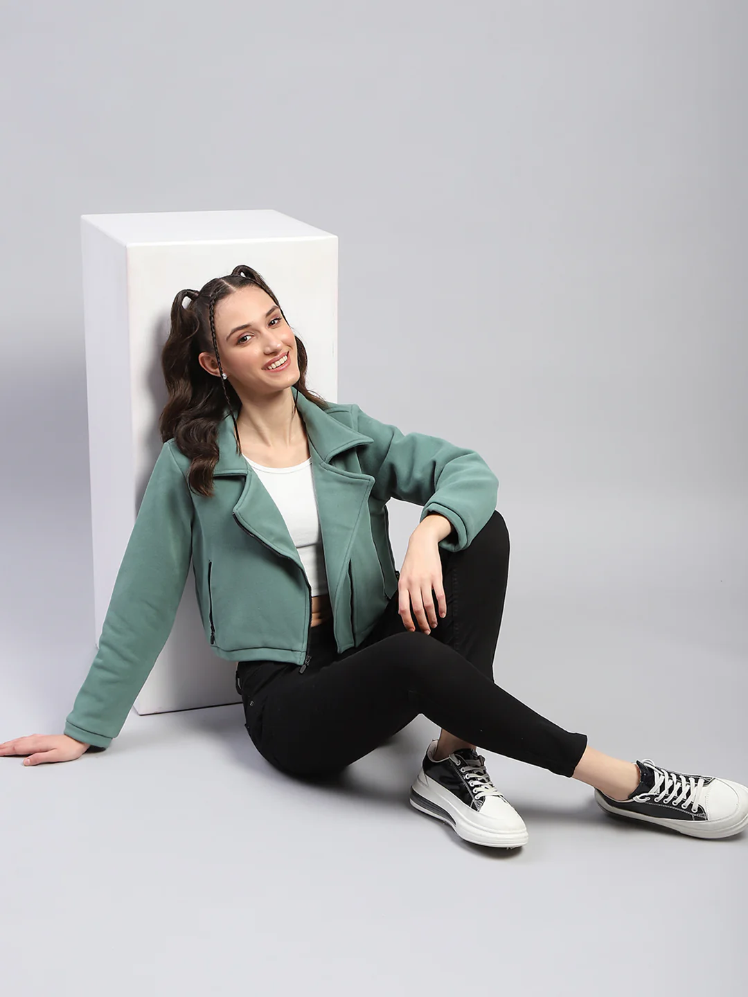 Rock.it Women Green Solid Collar Full Sleeve Jacket - Image 2
