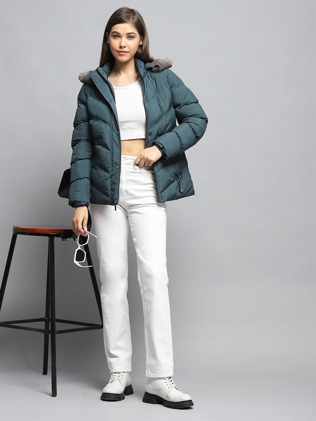 Women Green Solid Detachable Hood Full Sleeve Jacket - Image 2