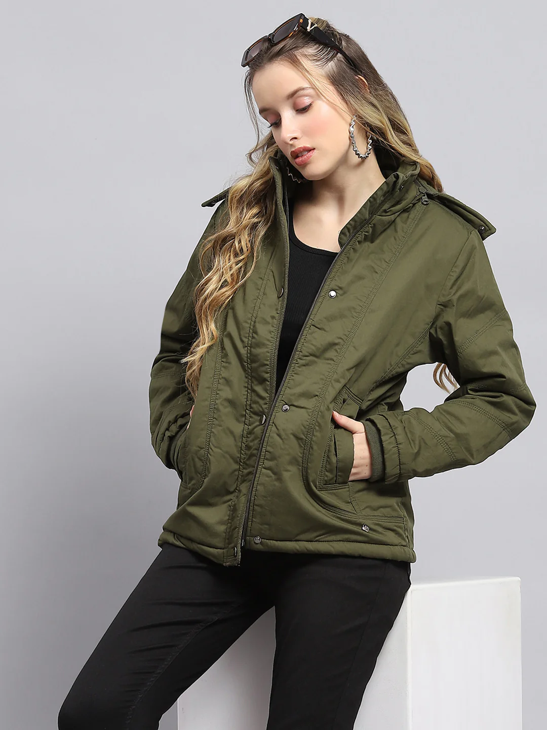 Women Green Solid Detachable Hood Full Sleeve Jacket - Image 6