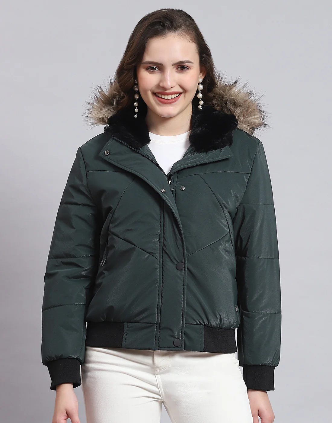 Women Green Solid Hooded Full Sleeve Jacket - Image 3