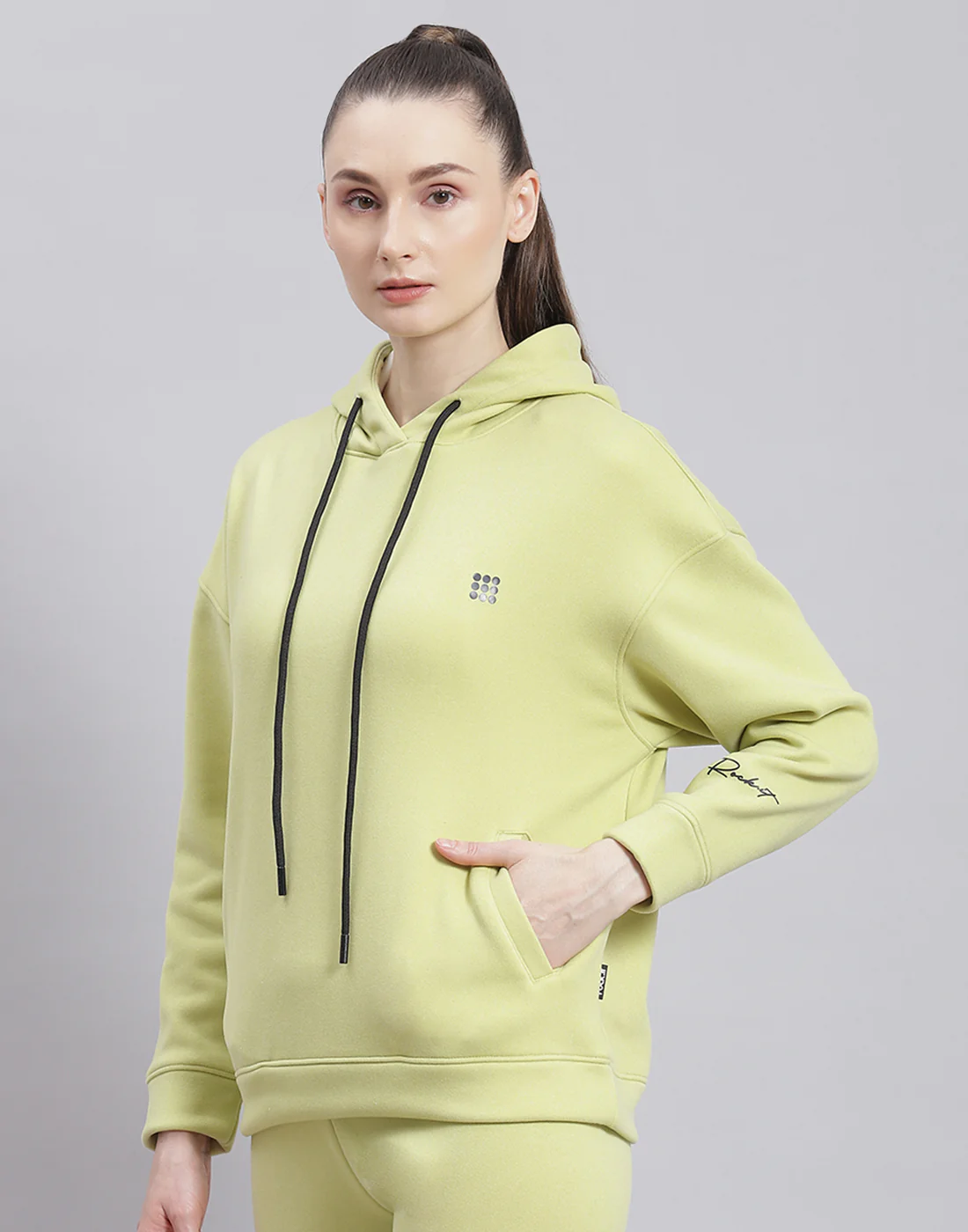 Rock.it Women Green Solid Hooded Full Sleeve Sweatshirt - Image 3