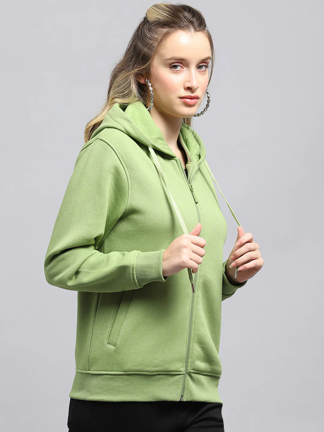 Women Green Solid Hooded Full Sleeve Sweatshirt - Image 4