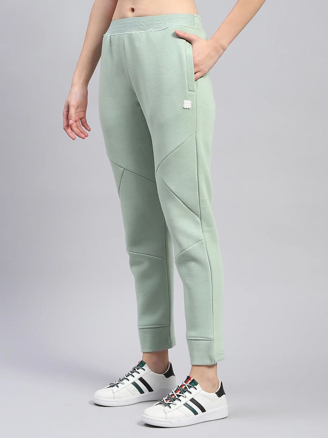 Rock.it Women Green Solid Hooded Full Sleeve Tracksuit - Image 8