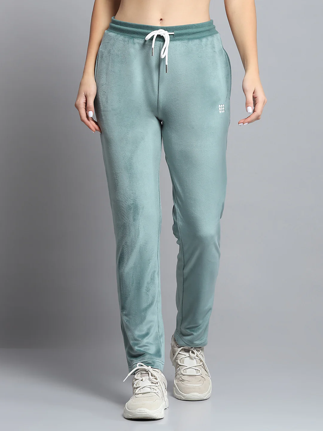 Rock.it Women Green Solid Hooded Full Sleeve Tracksuit - Image 7