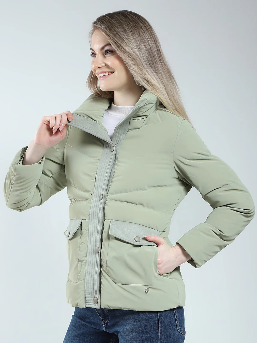 Women Green Solid Mock Neck Full Sleeve Jacket - Image 3