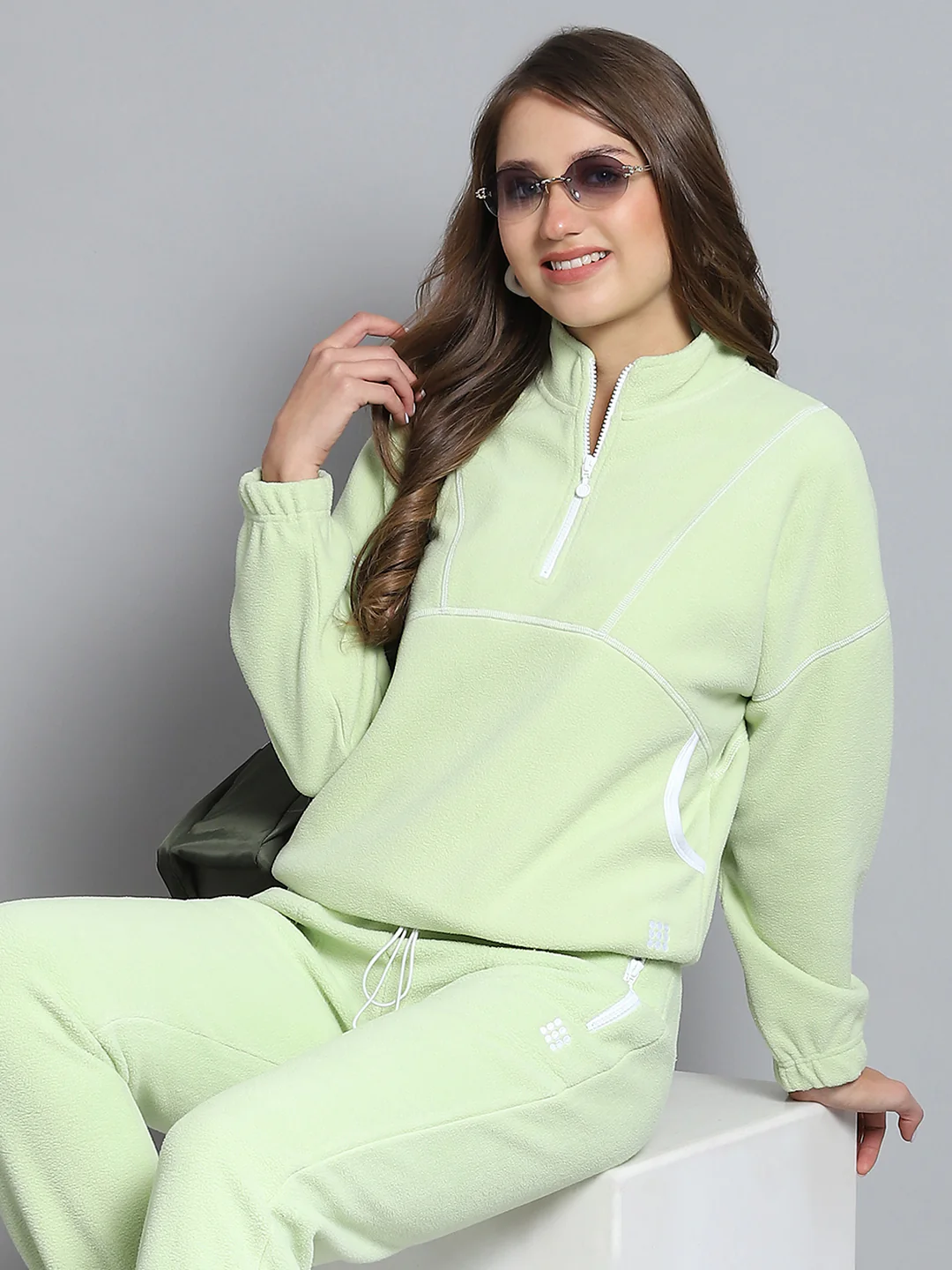 Rock.it Women Green Solid Mock Neck Full Sleeve Tracksuit - Image 6