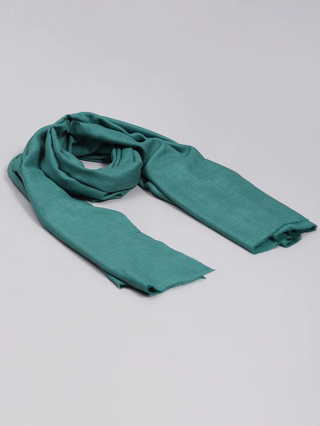 Women Green Solid Shawl - Image 2