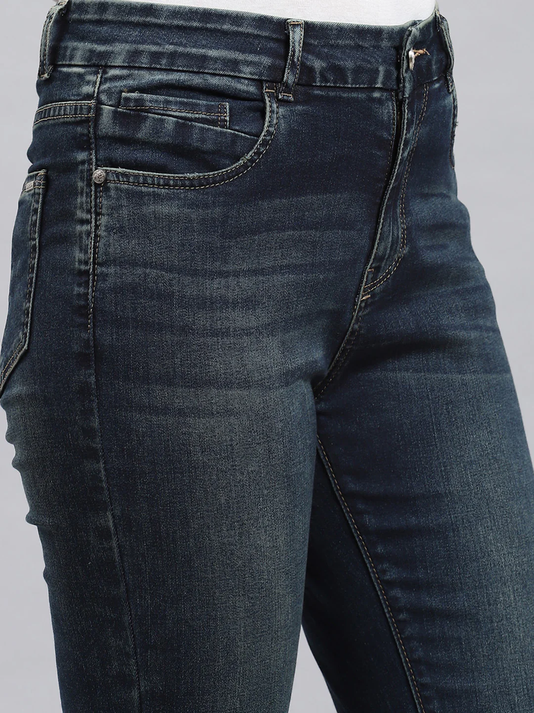 Women Green Solid Slim Fit Denims - Image 6