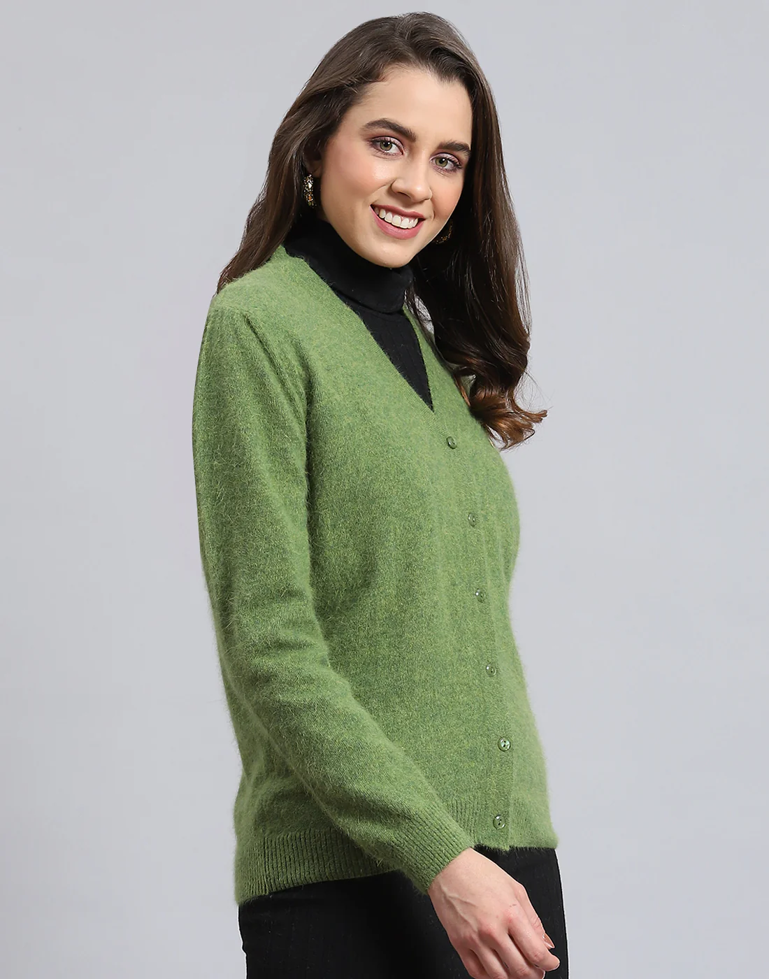 Women Green Solid V Neck Full Sleeve Cardigan - Image 4
