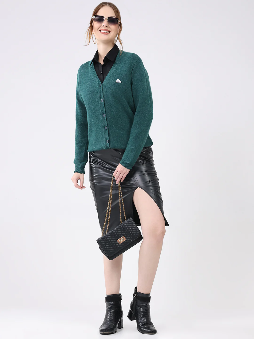 Women Green Solid V Neck Full Sleeve Cardigan - Image 2