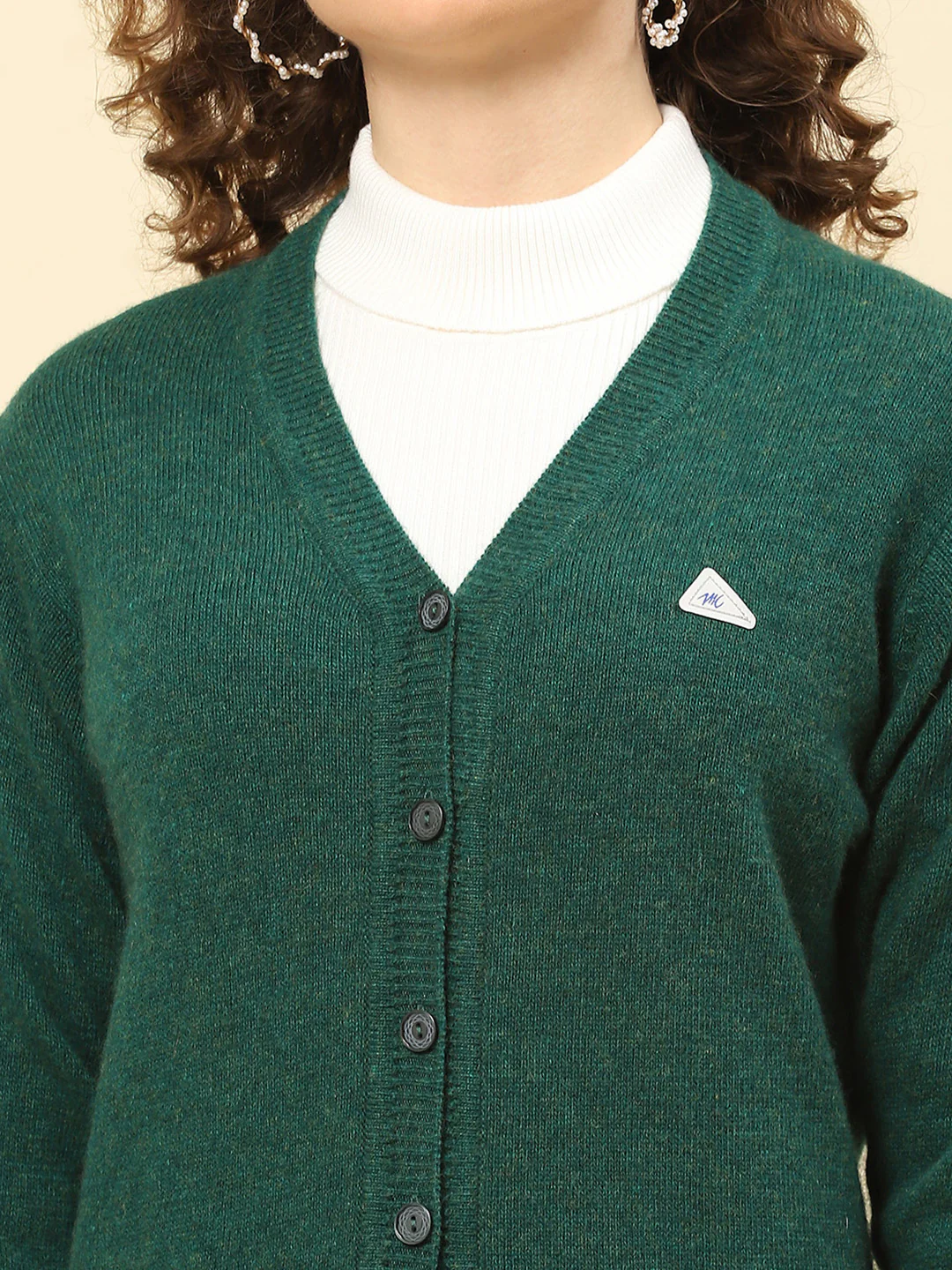 Women Green Solid V Neck Full Sleeve Cardigans - Image 6