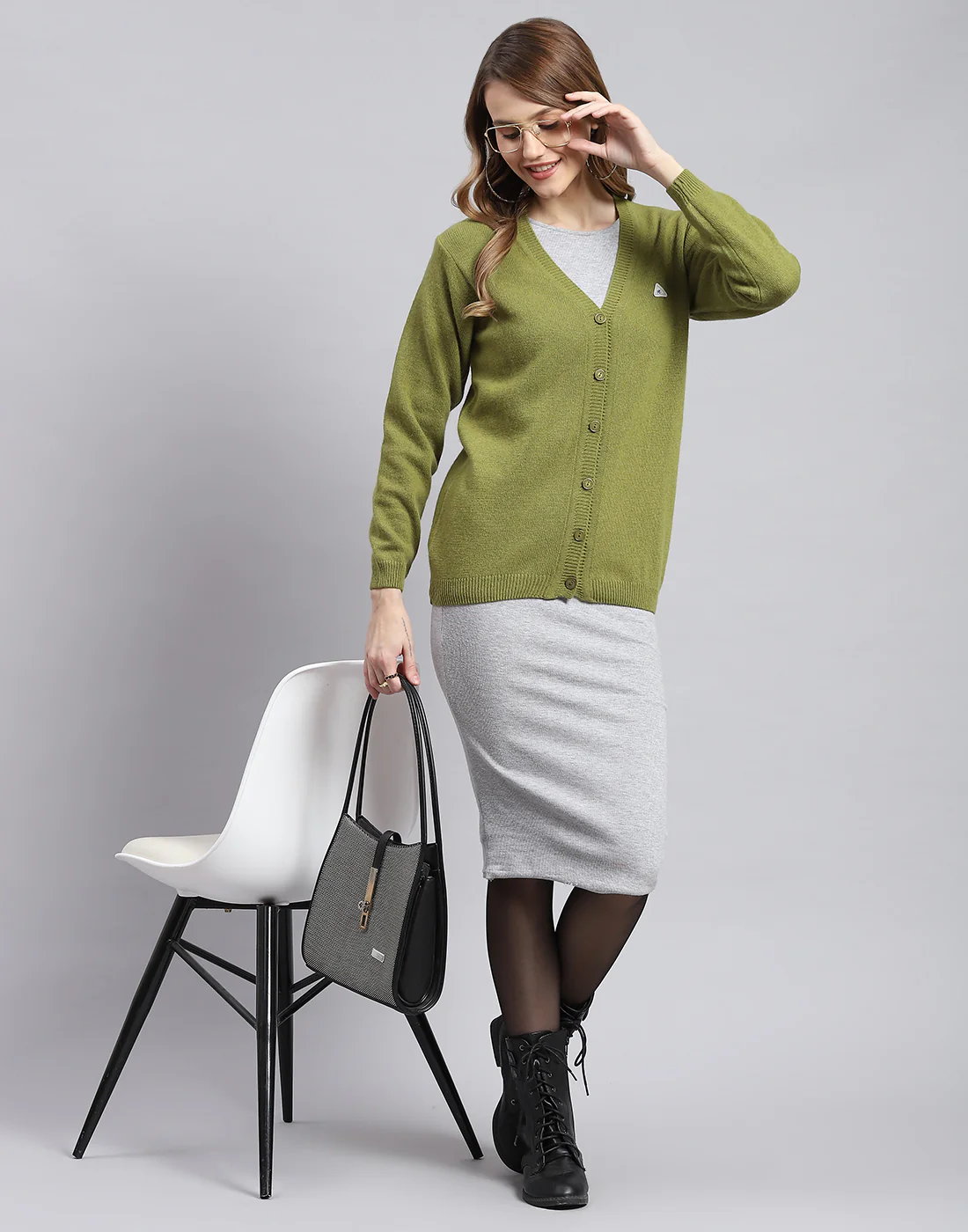Women Green Solid V Neck Full Sleeve Cardigans - Image 2