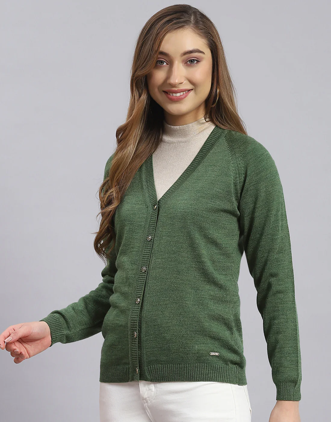 Women Green Solid V Neck Full Sleeve Sweater - Image 3