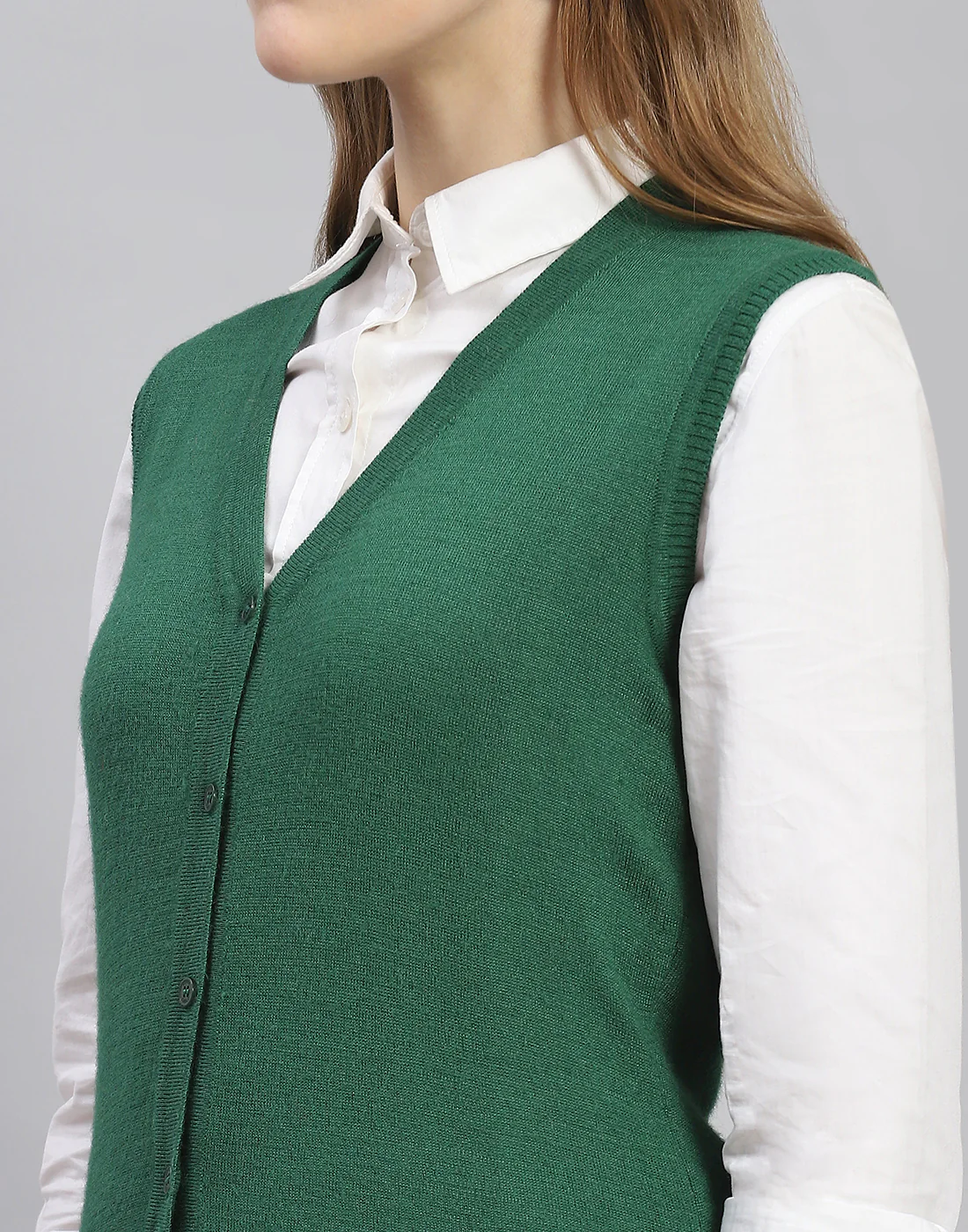 Women Green Solid V Neck Sleeveless Cardigan - Image 6