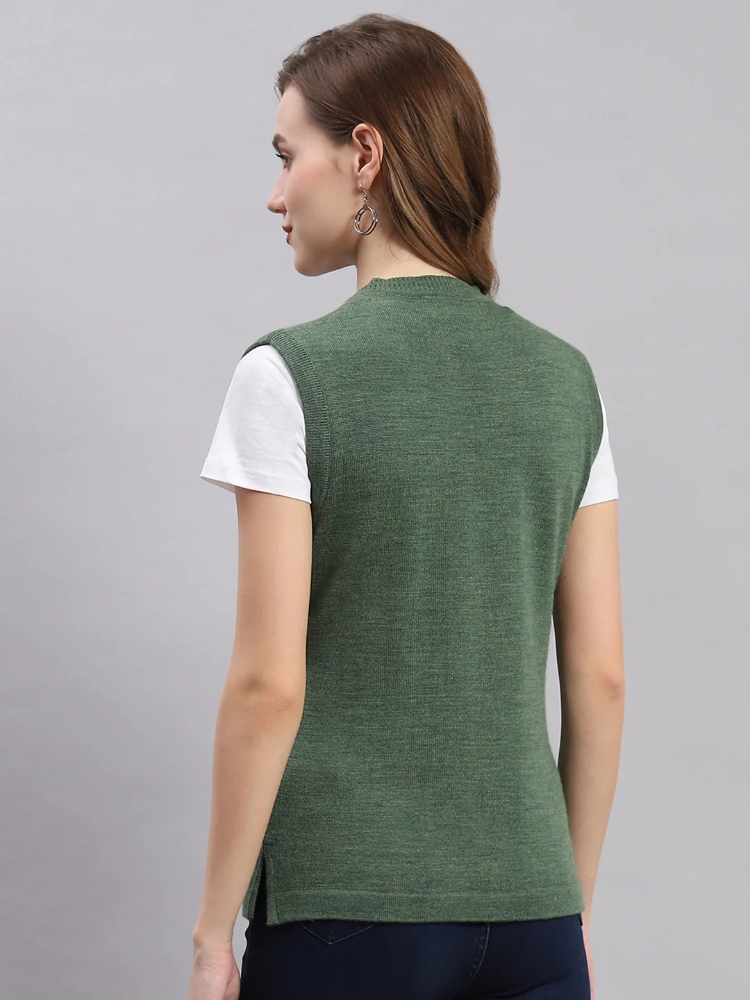 Women Green Solid V Neck Sleeveless Cardigans - Image 5