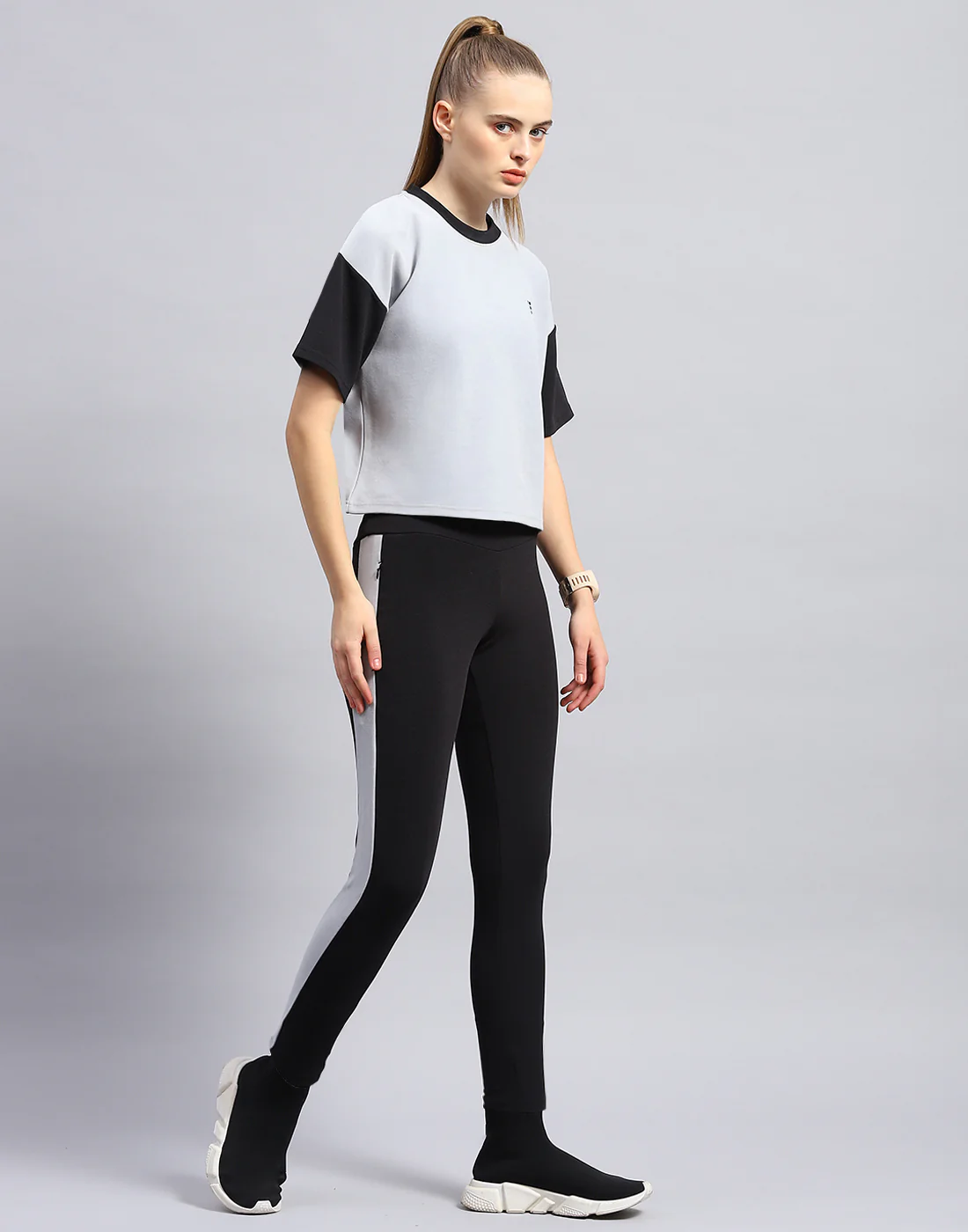 Rock.it Women Grey & Black Solid Round Neck Half Sleeve Cords Set - Image 4