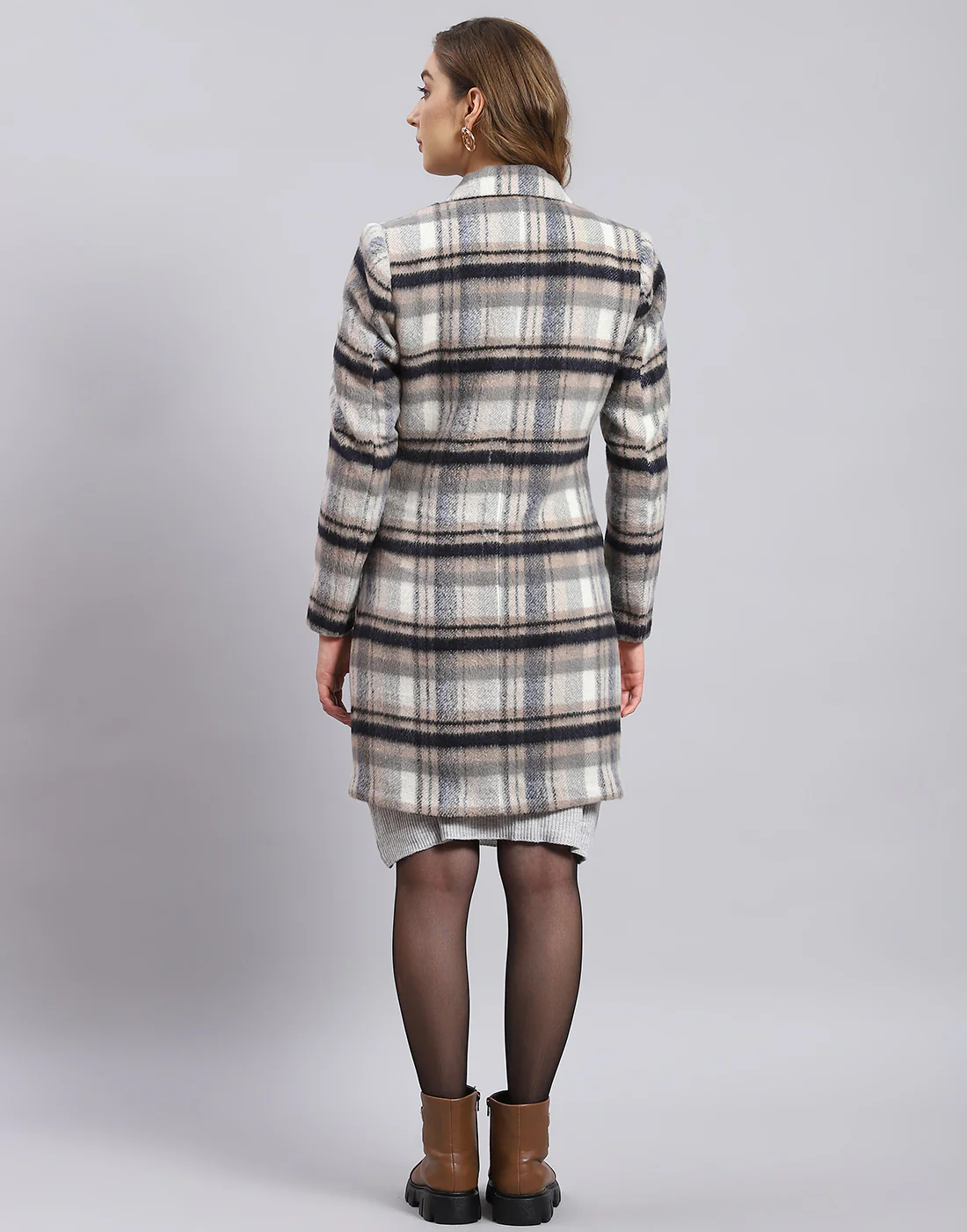 Women Grey Check Lapel Collar Full Sleeve Coat - Image 5