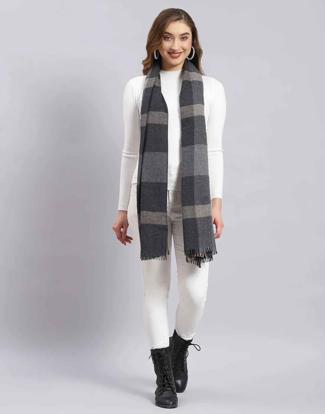 Women Grey Check Stole - Image 3