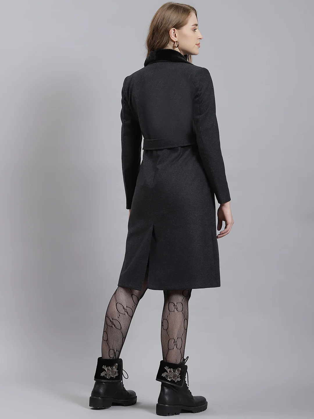 Women Grey Plain Long Coat - Image 5
