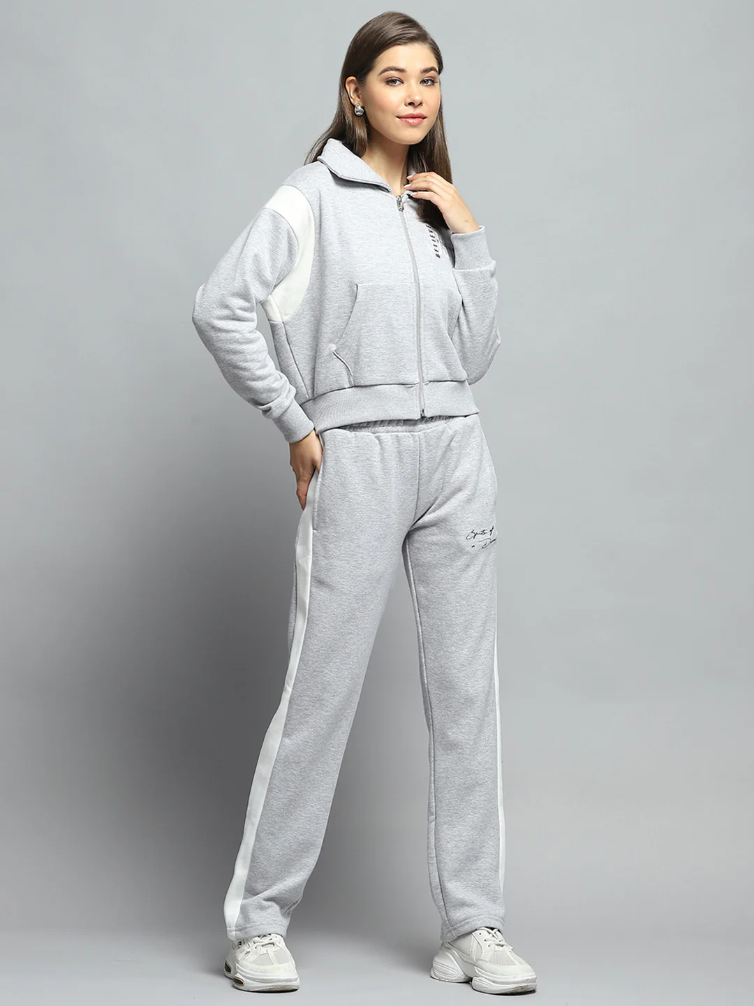 Women Grey Printed Collar Full Sleeve Tracksuit - Image 4