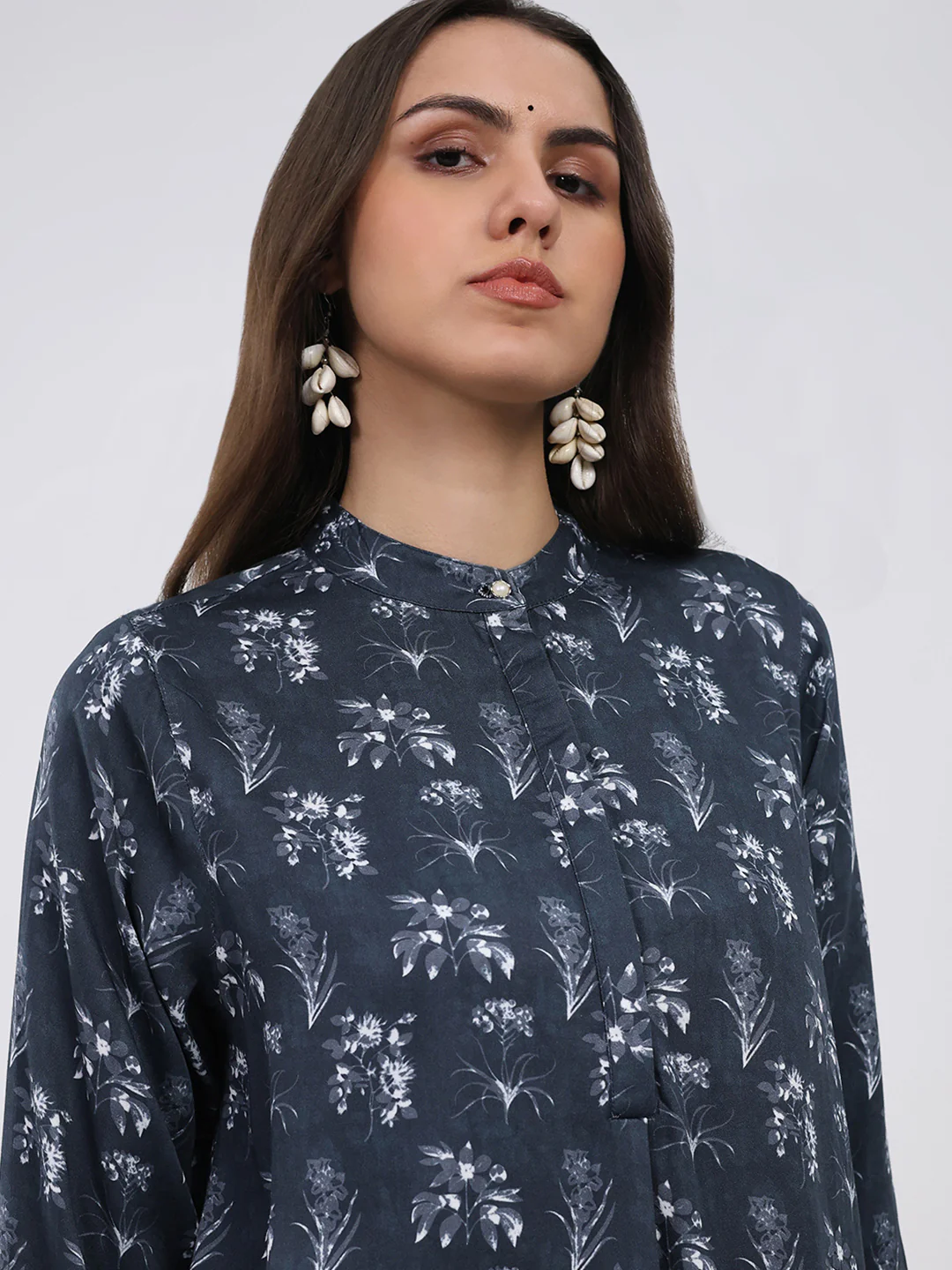 Women Grey Printed Round Neck 3/4th Sleeve Winter Kurti - Image 6