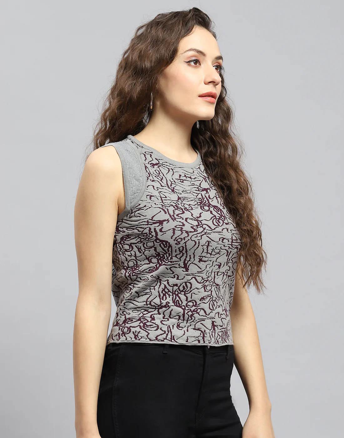 Women Grey Printed Round Neck Sleeveless Top - Image 5