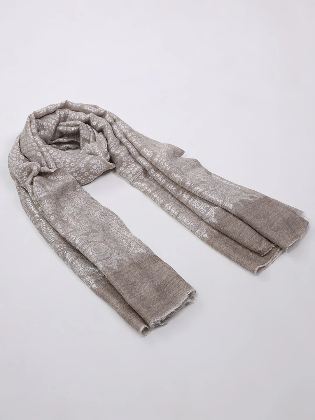 Women Grey Printed Wool Blend Shawl - Image 2