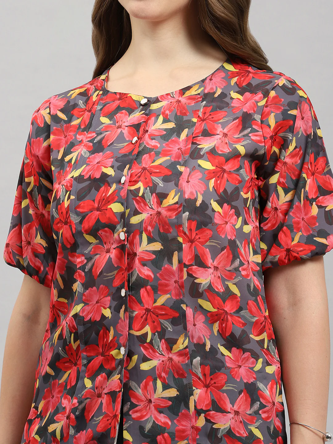 Women Grey & Red Printed Front Open 3/4th Sleeve Top - Image 6