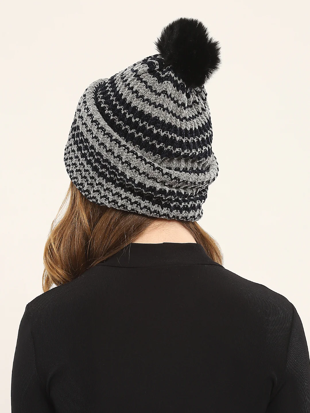Women Grey Self Design Cap - Image 5