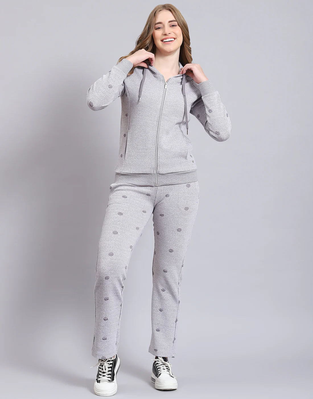 Women Grey Self Design Hooded Full Sleeve Tracksuit - Image 4